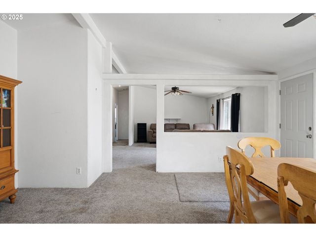 25017 DUNHAM Ave, Veneta, OR 97487