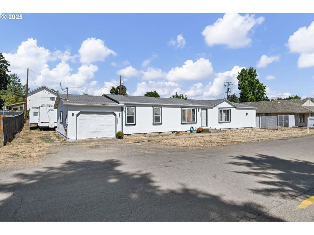 25017 DUNHAM Ave, Veneta, OR 97487