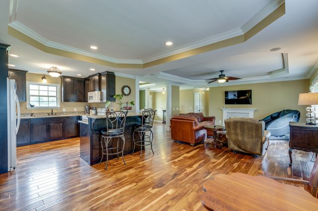 234 Glenn Springs Rd, Lawrenceburg, TN 38464