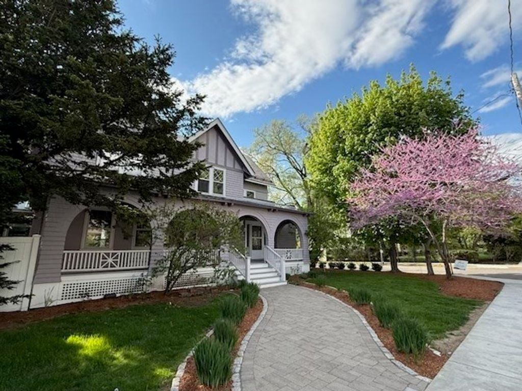 16 Russell Avenue, Watertown, MA 02472