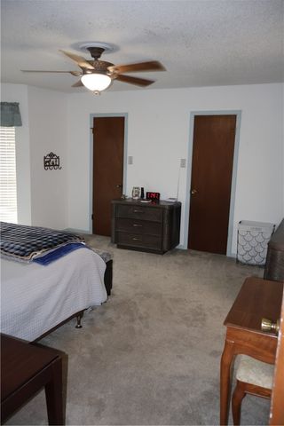 1502 Crestview Dr, Portland, TX 78374