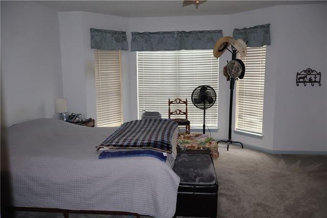 1502 Crestview Dr, Portland, TX 78374