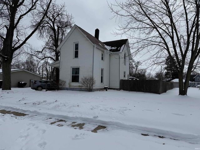 1021 W Cleveland Avenue, Elkhart, IN 46516