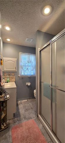 18 Brookside Drive, Paola, KS 66071