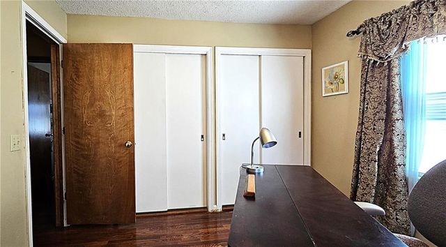 18 Brookside Drive, Paola, KS 66071