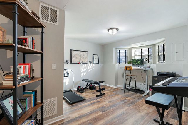 1548 Station Park Drive, Grayslake, IL 60030