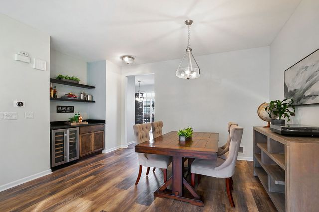 1548 Station Park Drive, Grayslake, IL 60030