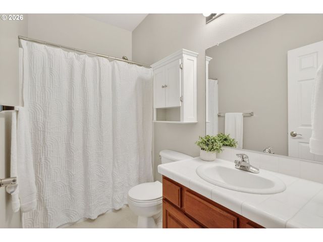 15940 Sw SNOWY OWL Ln, Beaverton, OR 97007