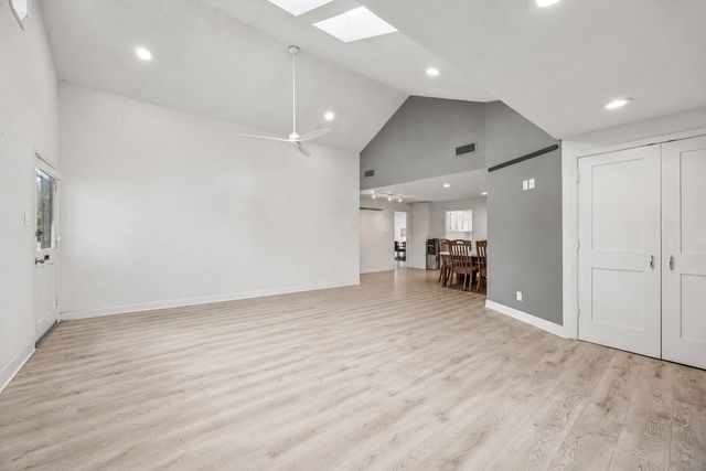 905 Harvard Street, Houston, TX 77008