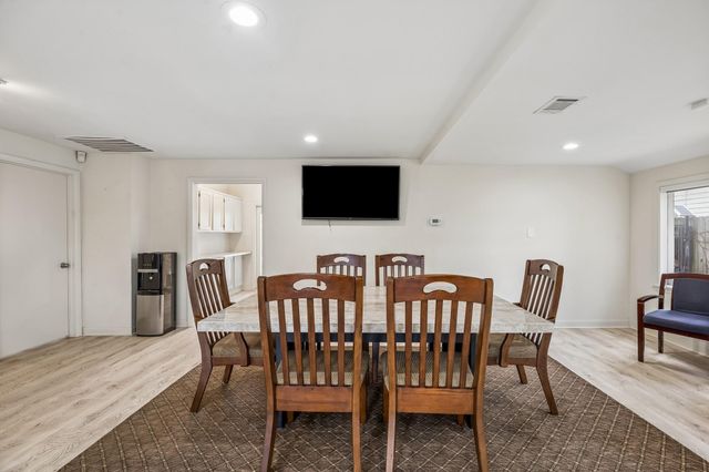 905 Harvard Street, Houston, TX 77008