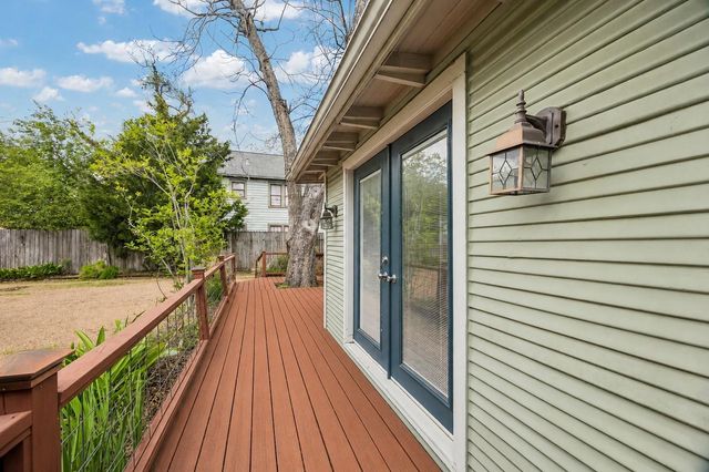 905 Harvard Street, Houston, TX 77008