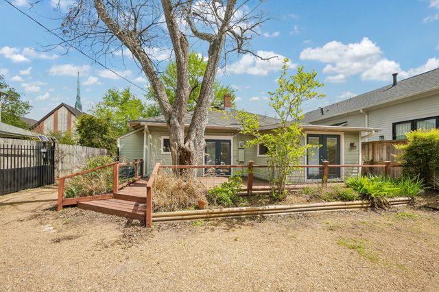 905 Harvard Street, Houston, TX 77008