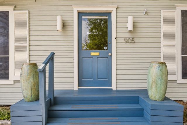 905 Harvard Street, Houston, TX 77008