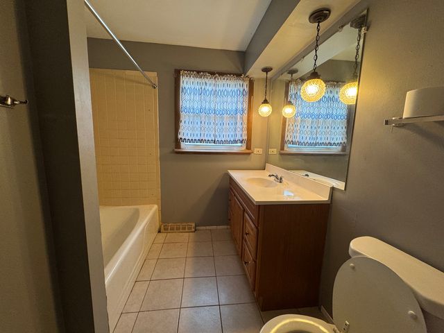 14310 Dante Avenue, Dolton, IL 60419