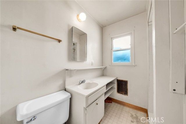 1931 Volk, Long Beach, CA 90815