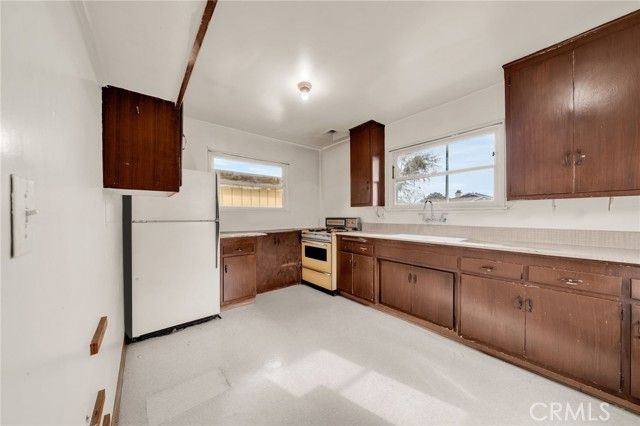 1931 Volk, Long Beach, CA 90815