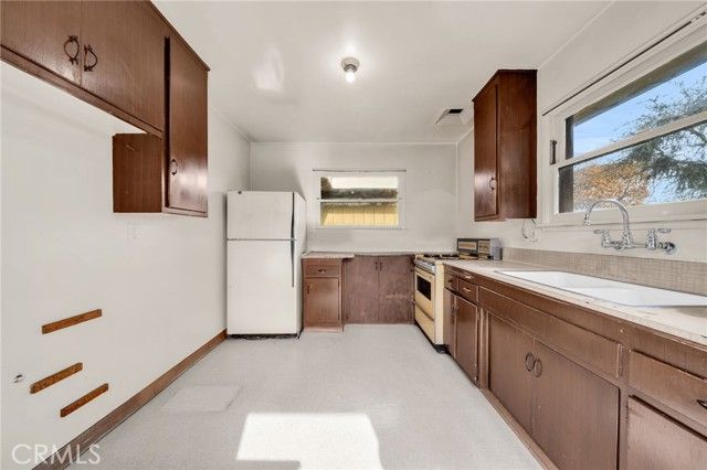 1931 Volk, Long Beach, CA 90815