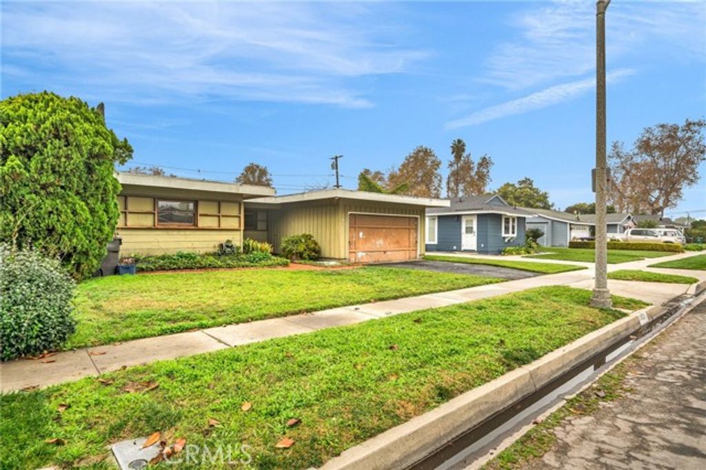 1931 Volk, Long Beach, CA 90815