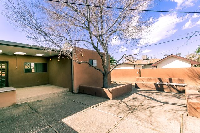 1857 Florida Street NE, Albuquerque, NM 87110