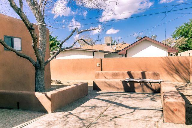 1857 Florida Street NE, Albuquerque, NM 87110
