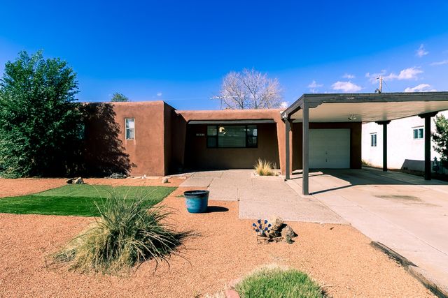 1857 Florida Street NE, Albuquerque, NM 87110