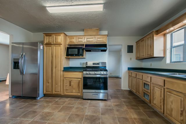1857 Florida Street NE, Albuquerque, NM 87110