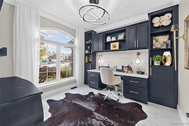 15710 Meadows Drive, Riverview, MI 48193