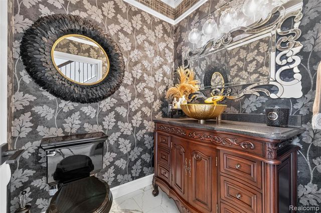 15710 Meadows Drive, Riverview, MI 48193