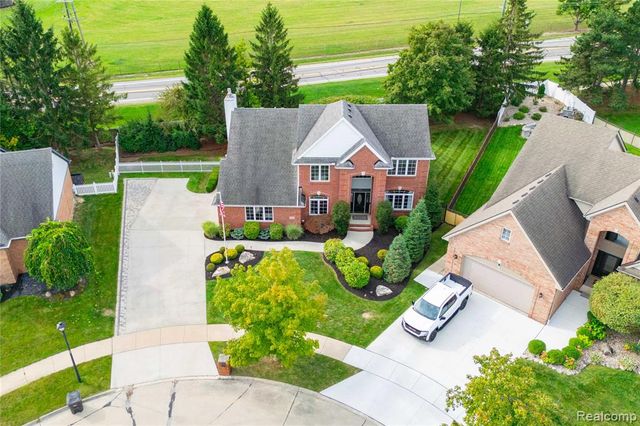 15710 Meadows Drive, Riverview, MI 48193