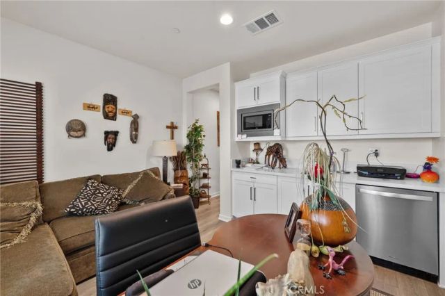 5246 Denali Court, Fontana, CA 92336