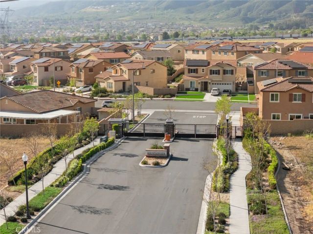 5246 Denali Court, Fontana, CA 92336