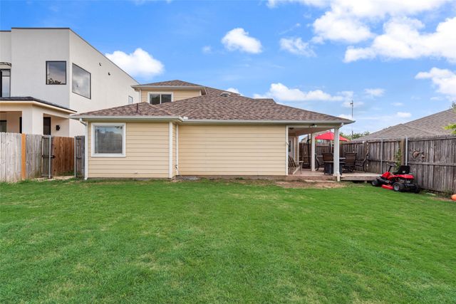 7622 W Shore Drive, The Colony, TX 75056