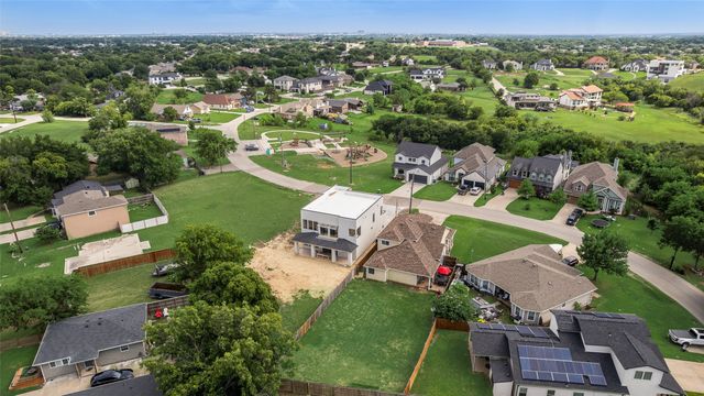 7622 W Shore Drive, The Colony, TX 75056