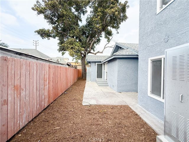 5325 Latham Street, Los Angeles, CA 90011