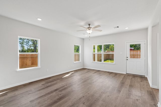 15526 Foresail Lane, South Houston, TX 77053