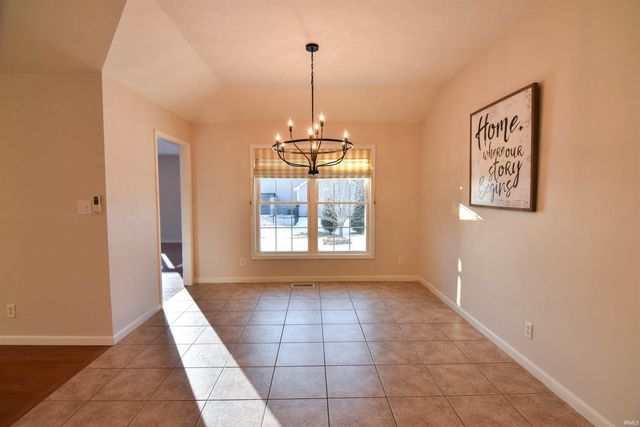 13800 Prairie Drive, Evansville, IN 47725