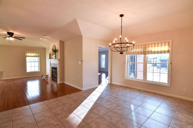 13800 Prairie Drive, Evansville, IN 47725