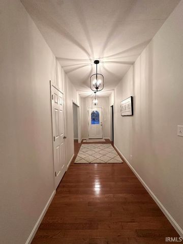 13800 Prairie Drive, Evansville, IN 47725