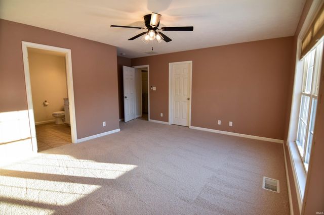 13800 Prairie Drive, Evansville, IN 47725