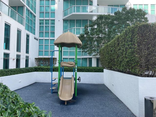 3131 NE 188th St 2-606, Aventura, FL 33180