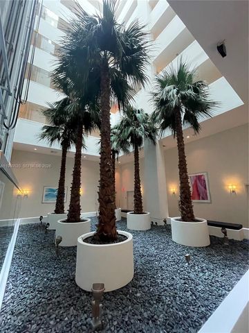 3131 NE 188th St 2-606, Aventura, FL 33180