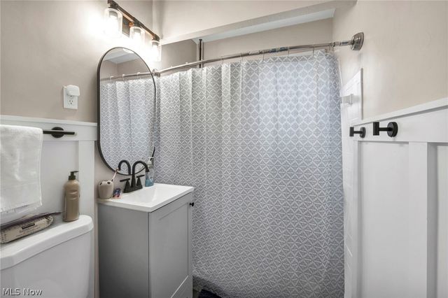 85 E 205th Street, Euclid, OH 44123