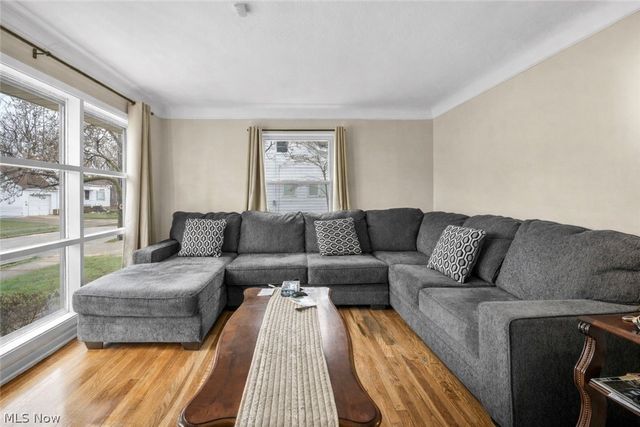 85 E 205th Street, Euclid, OH 44123