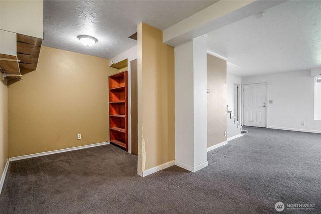 952 S Juniper Drive, Moses Lake, WA 98837