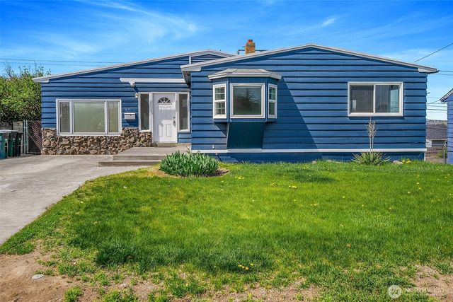 952 S Juniper Drive, Moses Lake, WA 98837