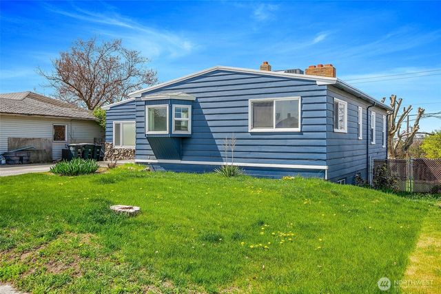 952 S Juniper Drive, Moses Lake, WA 98837