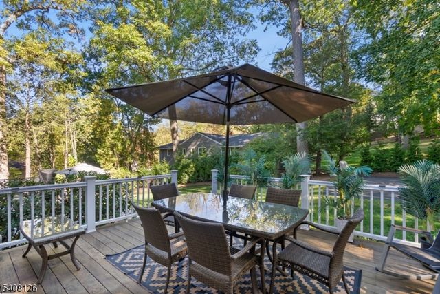 44 Rumson Rd, Livingston Twp., NJ 07039