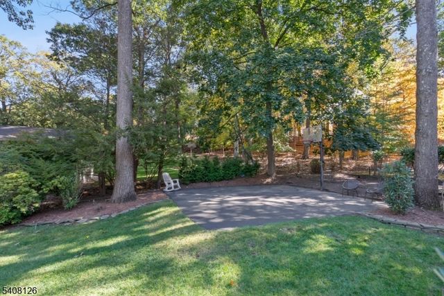 44 Rumson Rd, Livingston Twp., NJ 07039
