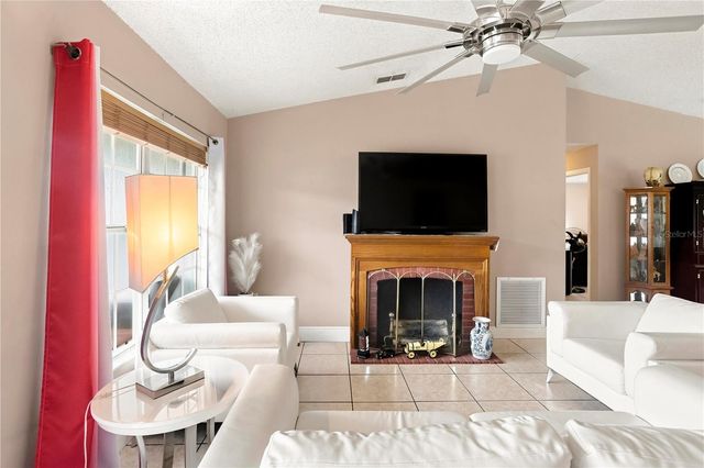 253 WILLIAMS AVENUE, Orange City, FL 32763