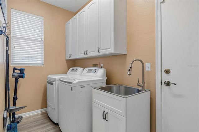 1119 VILLEROY DRIVE, Sun City Center, FL 33573